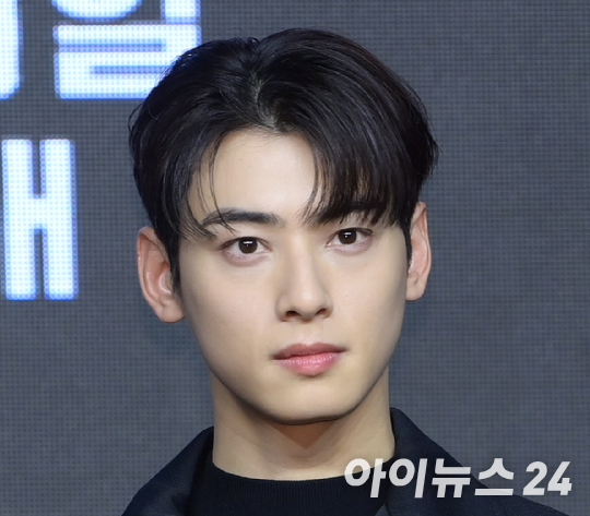 배우 차은우가 지난 2022년 12월 22일 서울 여의도 콘래드서울에서 열린 티빙 오리지널 시리즈 '아일랜드' 제작발표회에 참석하고 있다. [사진=정소희 기자]