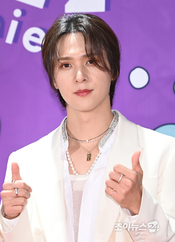 그룹 하이라이트(Highlight) 손동운이 7일 오후 서울 마포구 상암동 CJ ENM 센터에서 열린 'KCON 2022 Premiere in Seoul'(케이콘 2022 프리미어 인 서울)에 참석해 포즈를 취하고 있다. [사진=정소희 기자]