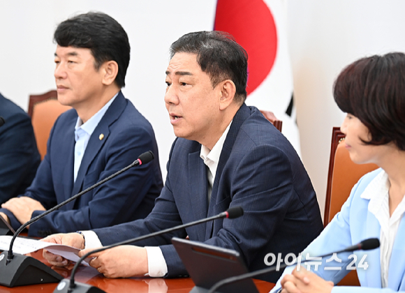 김병기 더불어민주당 원내대표가 7일 오전 서울 여의도 국회에서 열린 원내대책회의에서 발언하고 있다. [사진=곽영래 기자]