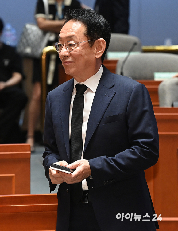 김도읍 국민의힘 정책위의장이 1일 오후 서울 여의도 국회에거 열린 의원총회에 참석하고 있다. [사진=곽영래 기자]