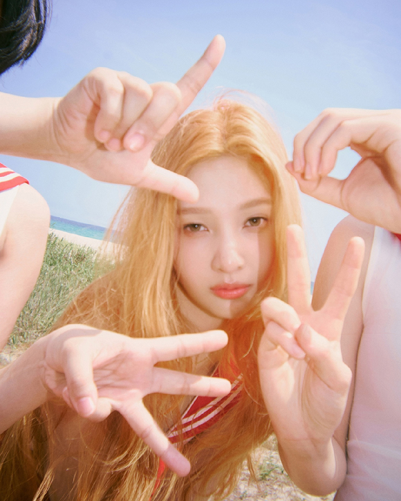 레드벨벳 조이 콘셉트 포토 [사진=SM엔터테인먼트]