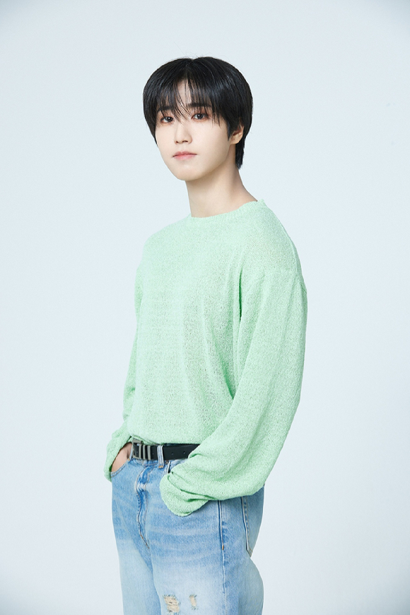 스트레이 키즈 한, 생일 맞이 1억원 기부 &quot;큰 힘과 용기 되길&quot;