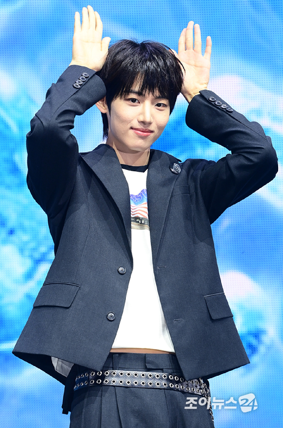 [포토] 아이딧 장용훈, 184cm 대형 토끼의 유혹