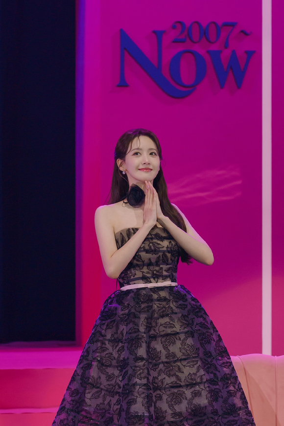 소녀시대 멤버이자 배우 임윤아가 마카오와 타이베이 'YOONA FAN MEETING TOUR : YOONITE'(윤아 팬미팅 투어 : 유나이트)에서 팬들을 만나고 있다. [사진=SM엔터테인먼트]