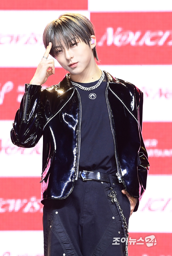 그룹 누에라 미라쿠가 26일 오후 서울 용산구 한남동 블루스퀘어에서 열린 누에라(NouerA) 'Chapter: New is Now' 데뷔 쇼케이스에 참석하고 있다. [사진=정소희 기자]