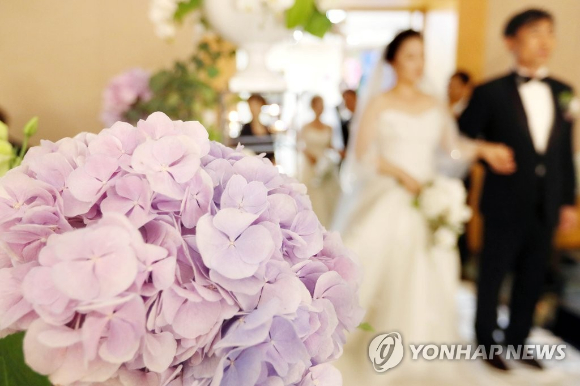 결혼 이미지. 기사와 직접적인 관련이 없는 사진 [사진=연합뉴스]