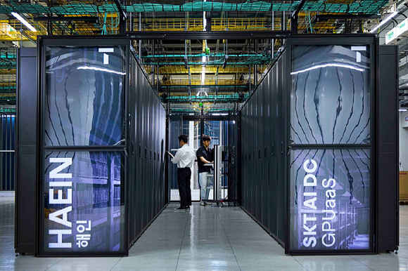 SK텔레콤은 8월 1일, 최신 B200 GPU 기반의 소버린(Sovereign) GPUaaS(GPU-as-a-Service)를 출시했다고 밝혔다. [사진=SKT]