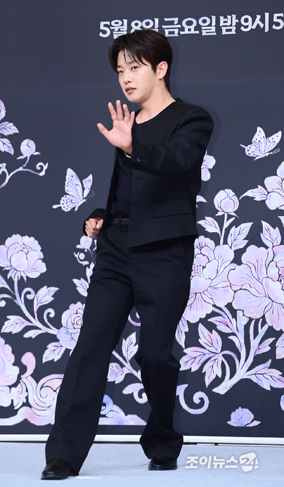 배우 김민석이 7일 오후 서울 양천구 목동 SBS사옥에서 열린 SBS 새 금토드라마 '멋진 신세계' 제작발표회에 참석하고 있다. [사진=정소희 기자]