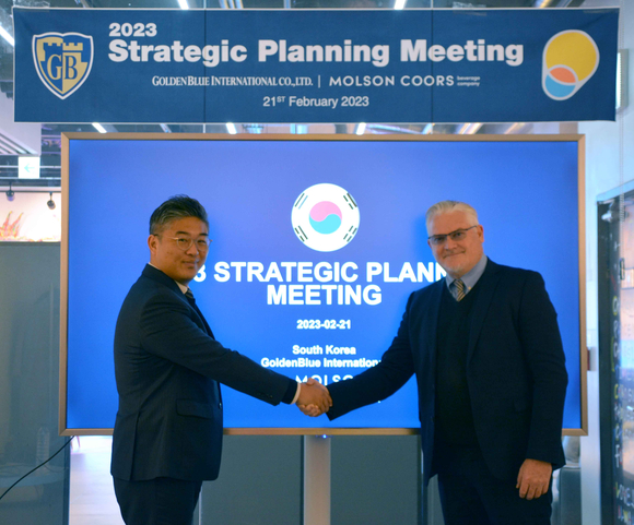 코스맥스의 맞춤형 뷰티&헬스 플랫폼 '쓰리와우(3WAAU)' [사진=카페24]