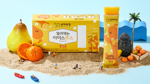 매일유업의 상하목장이 제주산 귤 과즙의 상큼함과 배의 청량함을 더한 '얼려먹는 아이스주스 귤&배'를 출시했다. [사진=매일유업]