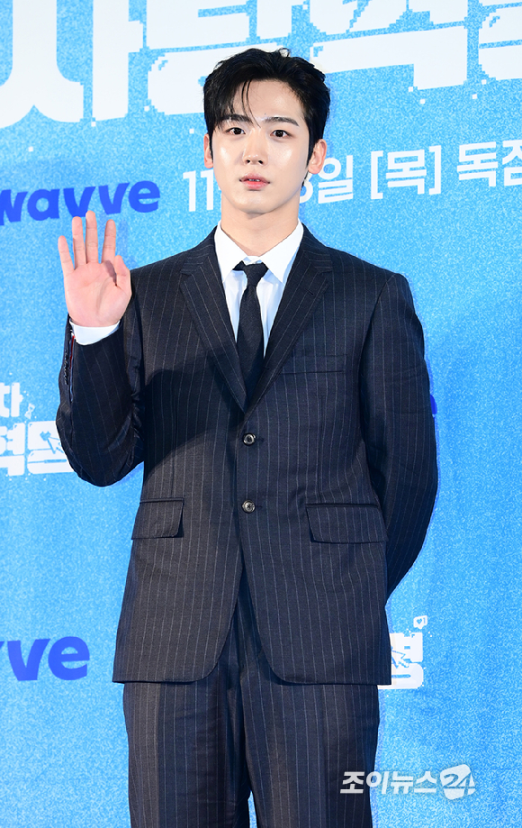 배우 김요한(위아이)이 11일 오전 서울 마포구 상암동 스탠포드 서울호텔에서 열린 웨이브 오리지널 '제4차 사랑혁명' 제작발표회에 참석하고 있다. [사진=정소희 기자]