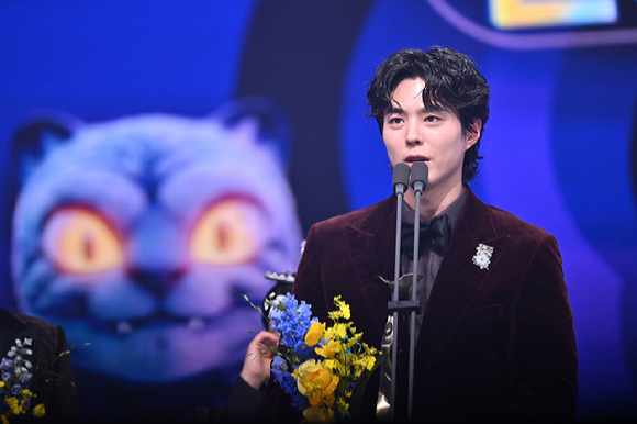 '2025 KBS 연예대상' 대상 전현무 [사진=KBS]