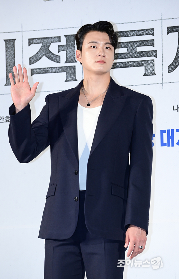 배우 신승호가 17일 오전 서울 광진구 자양동 롯데시네마 건대입구점에서 열린 영화 '전지적 독자 시점'(감독 김병우) 제작보고회에 참석하고 있다. [사진=정소희 기자]