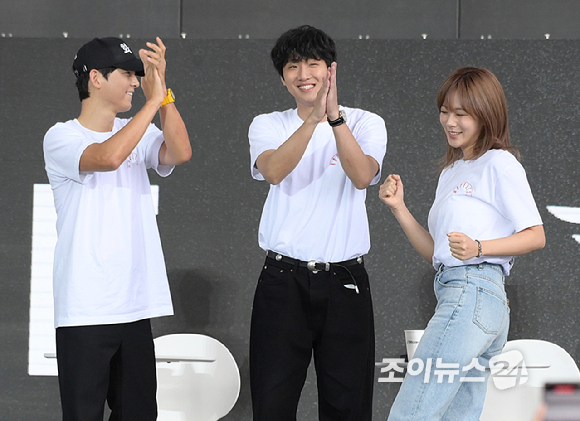 배우 홍사빈이 영화 '화란'(감독 김창훈) 인터뷰에 앞서 포즈를 취하고 있다. [사진=샘컴퍼니 ]