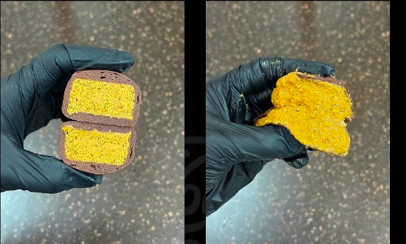 '두쫀쿠 원조집'으로 알려진 몬트쿠키가 두쫀쿠 생산 공정이 안정되지 않아 일부 품질 편차가 발견됐다고 사과했다. 환경에 따라 단면의 구조가 다르다는 설명. [사진=몬트쿠키 인스타]