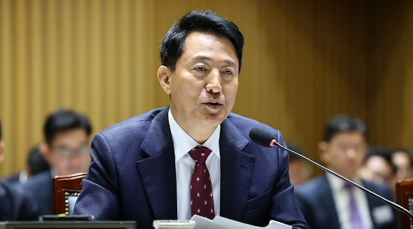 세훈 서울시장이 20일 서울시청에서 열린 서울시에 대한 국회 국토교통위원회 국정감사에서 위원들의 질의에 답하고 있다. 2025.10.20 [사진=연합뉴스]