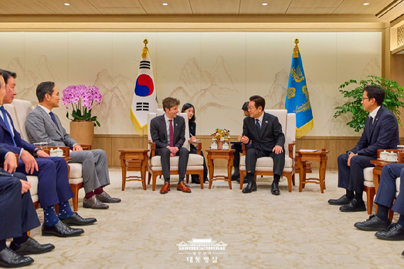 이재명 대통령이 지난해 9월 서울 중구 서울스퀘어에서 열린 국가인공지능(AI) 전략위원회 출범식에서 발언하고 있다. [사진=대통령실]