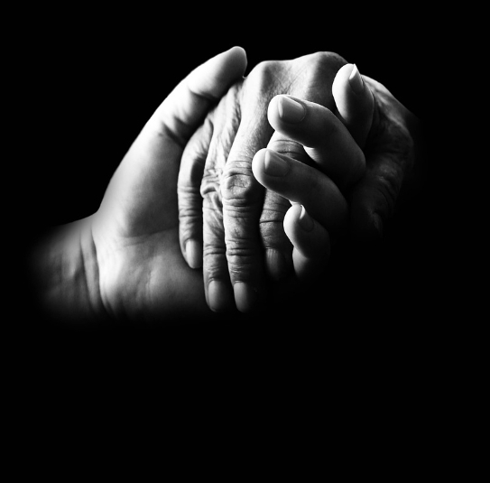 넘어지려는 자신을 도와준 행인을 오히려 폭행으로 신고한 80대 남성이 벌금형을 선고받았다. 본 기사와 무관한 이미지. [사진=픽사베이]