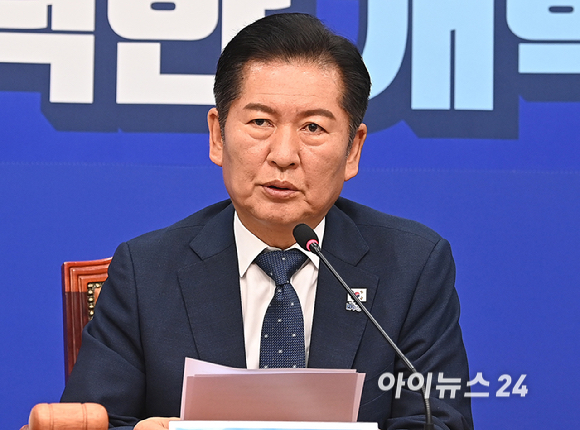 정청래 더불어민주당 당대표가 3일 오전 서울 여의도 국회에서 열린 최고위원회의에서 발언하고 있다. [사진=곽영래 기자]