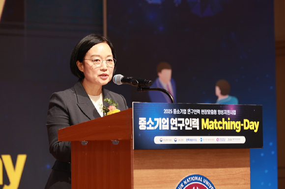 한성숙 중소벤처기업부 장관 [사진=중소벤처기업부]