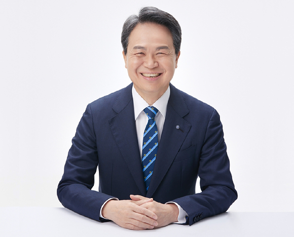 진옥동 신한금융그룹 회장 [사진=신한금융그룹]