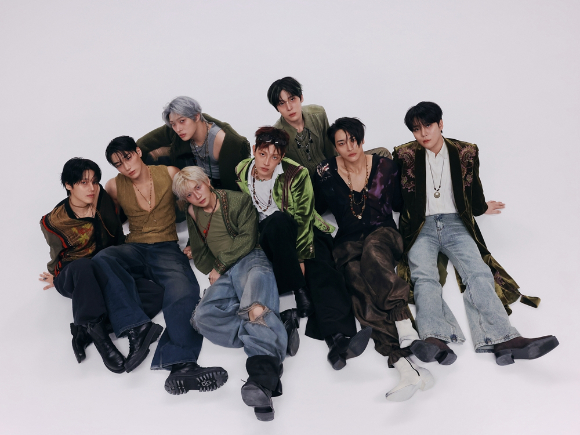 에이티즈 단체 콘셉트 포토 [사진=KQ엔터테인먼트]