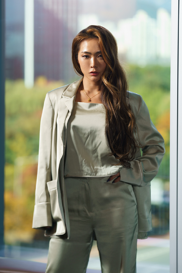 리정(YGX), 가비(라치카), 효진초이(원트), 노제(웨이비), 리헤이(코카N버터), 모니카(프라우드먼), 허니제이(홀리뱅), 아이키(훅)이 29일 '스트릿 우먼 파이터' 종영 기념 온라인 기자간담회에서 포즈를 취하고 있다. [사진=Mnet]