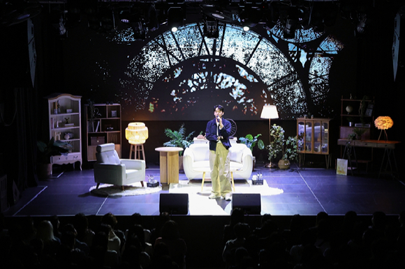 배우 엄기준이 팬미팅 '기준이 왔나봄'을 진행했다. [사진= 이엔터테인먼트]