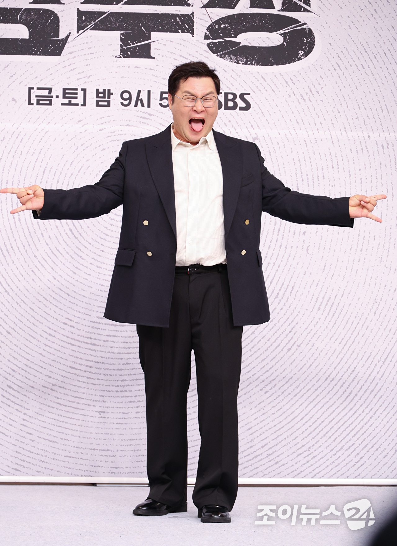 배우 윤경호가 25일 오후 서울 양천구 목동 SBS에서 진행된 SBS 새 금토드라마 '김부장' 제작발표회에 참석해 포즈를 취하고 있다. [사진=문수지 기자]