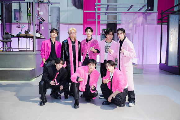스트레이 키즈 단체 포토 [사진=JYP엔터테인먼트]