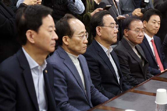 이정현 국민의힘 공천관리위원장이 16일 서울 영등포구 여의도 중앙당사에서 충북지사 공천 심사 결과를 발표하고 있다. [사진=곽영래 기자]