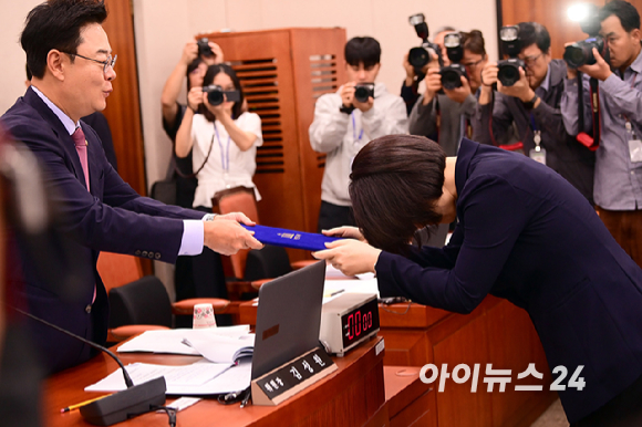 이소영 중소벤처기업부 장관 후보자가 15일 서울 여의도 국회에서 열린 인사청문회에 참석하고 있다. [사진=정소희 기자]