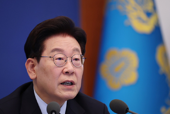 이재명 대통령이 15일 청와대에서 열린 수석보좌관회의에서 발언하고 있다. 2026.10.15 [사진=연합뉴스]