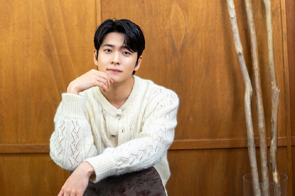 배우 강태오가 '이강에는 달이 흐른다' 종영 인터뷰를 진행했다. [사진=맨오브크리에이션]