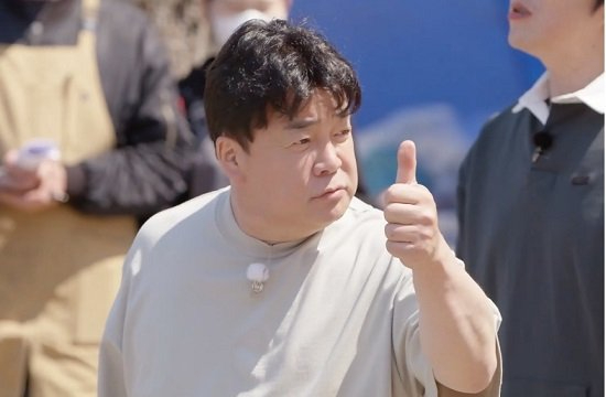 백종원이 '뺵라거캔'을 출시했다. [사진=KBS2 캡처]