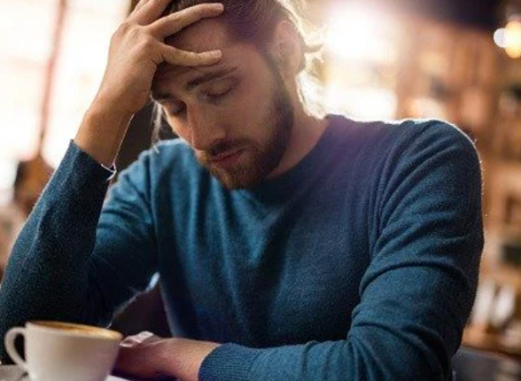 혼잣말로 욕설과 비아냥을 반복하는 남편의 태도로 인해 극심한 스트레스를 호소하는 아내의 사연이 알려졌다. 사진은 본 기사 내용과 무관. [사진=조은수 기자]