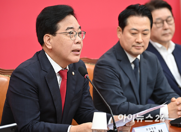 송언석 국민의힘 원내대표가 3일 오전 서울 여의도 국회에서 열린 긴급 최고위원회의에서 발언하고 있다. [사진=곽영래 기자]