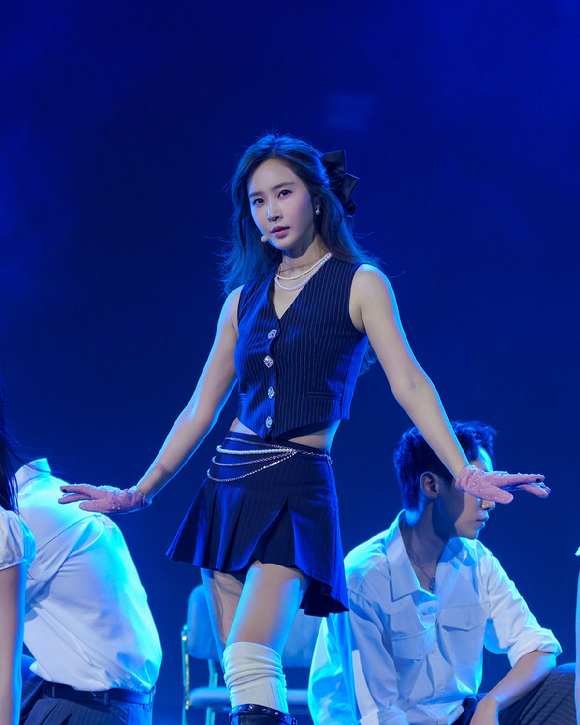 소녀시대 권유리가 2025 YURI's 3rd FANMEETING TOUR 'YURIVERSE' in HO CHI MINH CITY(2025 유리 세 번째 팬미팅 투어 '유리버스' 인 호찌민 시티)에서 팬들을 만나고 있다. [사진=SM엔터테인먼트]