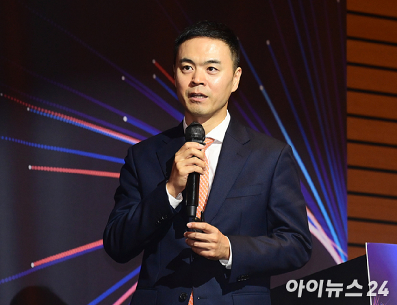 [KCSF 2026 개막] 유경범 네이버클라우드 총괄 "AI가 바꾼 전장⋯민군 융합으로 함께 진화"