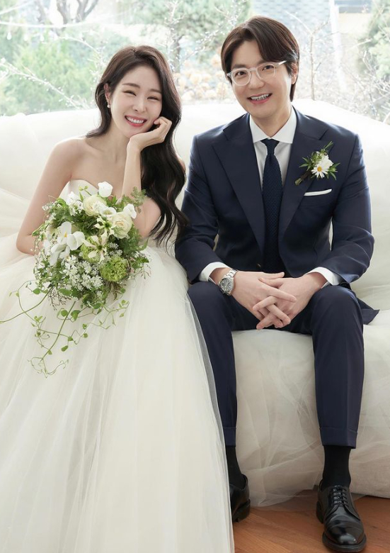 결혼을 앞둔 미자와 김태현의 웨딩화보가 공개됐다. [사진=미자 인스타그램 ]