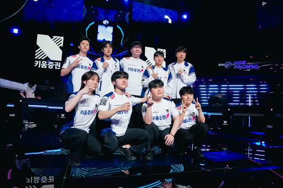 스테이지 1에서의 첫 승 노리는 &lsquo;신흥 강호&rsquo; 농심 레드포스. [사진=라이엇게임즈]