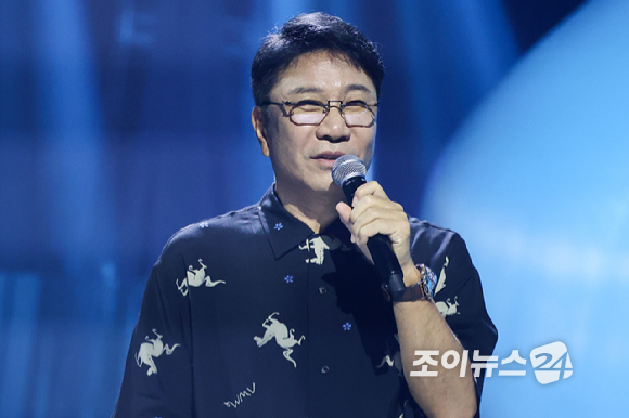 돌아온 이수만 "K팝 발전 과정 함께 했다⋯'무엇이 다른가' 질문하고 실험"