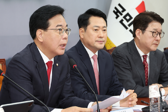 국민의힘 송언석 원내대표가 8일 서울 여의도 국회에서 열린 최고위원회의에서 발언하고 있다. 2025.9.8 [사진=연합뉴스]