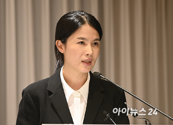 최주희 티빙 대표가 3일 오후 서울 중구 코리아나호텔에서 열린 티빙 사이버 침해사고 관련 공식 사과 및 설명회에서 공식 사과를 하고 있다. [사진=곽영래 기자]