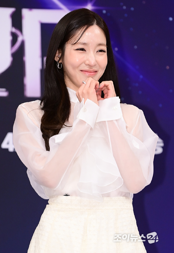 소녀시대 티파니 영이 9일 오후 서울 양천구 목동 SBS 사옥에서 열린 SBS 글로벌 보컬 오디션 '베일드 컵' 제작발표회에 참석하고 있다. [사진=정소희 기자]