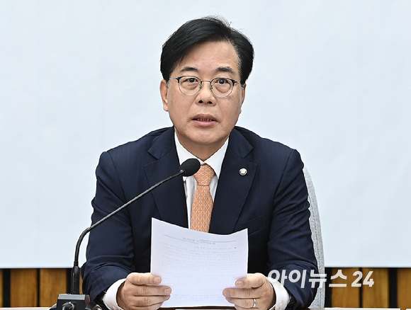 송언석 국민의힘 원내대표가 9일 서울 여의도 국회에서 열린 원내대책회의에서 발언하고 있다. [사진=곽영래 기자]