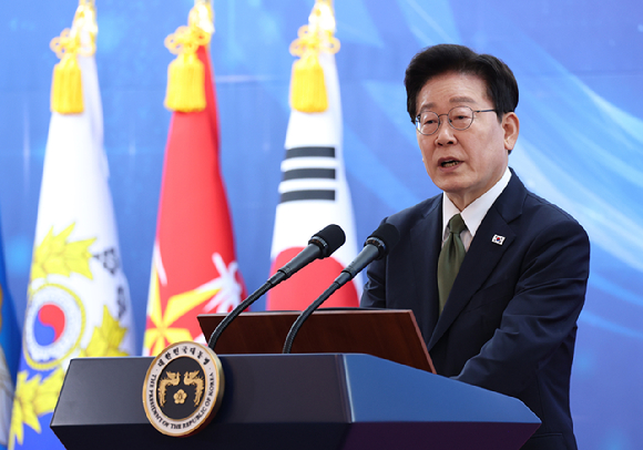 이재명 대통령이 1일 충남 계룡대에서 열린 제78주년 국군의 날 기념 오찬에서 축사하고 있다. 2026.10.1 [사진=연합뉴스]