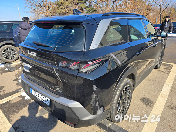 푸조 '디 올 뉴 5008 스마트 하이브리드'. [사진=김종성 기자]