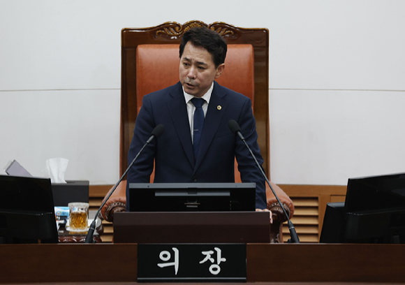 임만균 서울시의회 의장이 7일 서울 중구 서울시의회에서 열린 '제12대 서울시의회 개원식'에서 개원사를 하고 있다. [사진=연합뉴스]