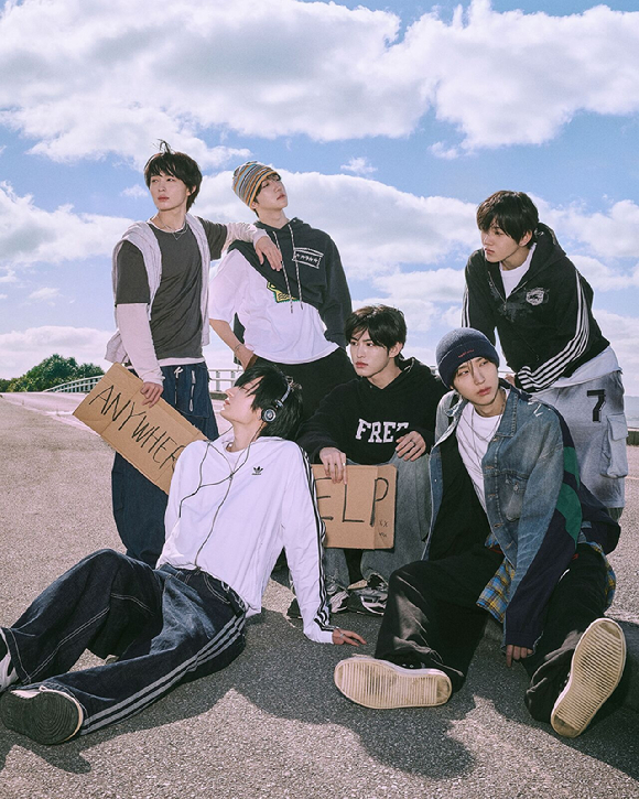 킥플립 단체 콘셉트 포토 [사진=JYP엔터테인먼트]